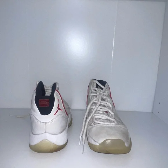 Jordan Women's Shoes in White and Red - Picture 2 of 4